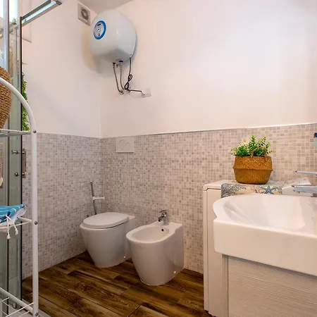 Apartmán Sardinia Re - Miramare 8 Sea View *