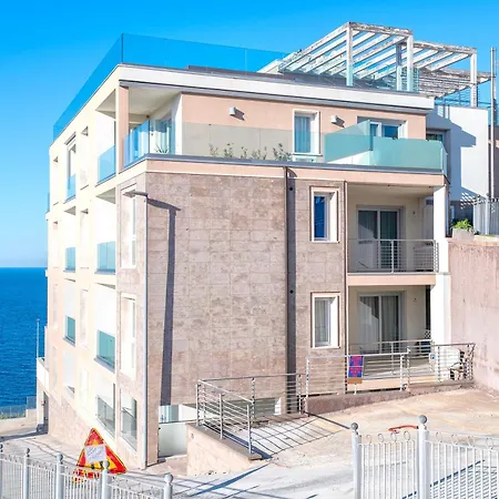 Sardinia Re - Miramare 8 Sea View Apartmán *