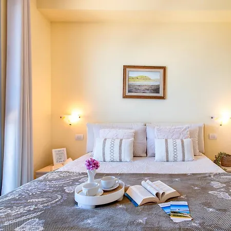 Sardinia Re - Miramare 8 Sea View Apartment Castelsardo